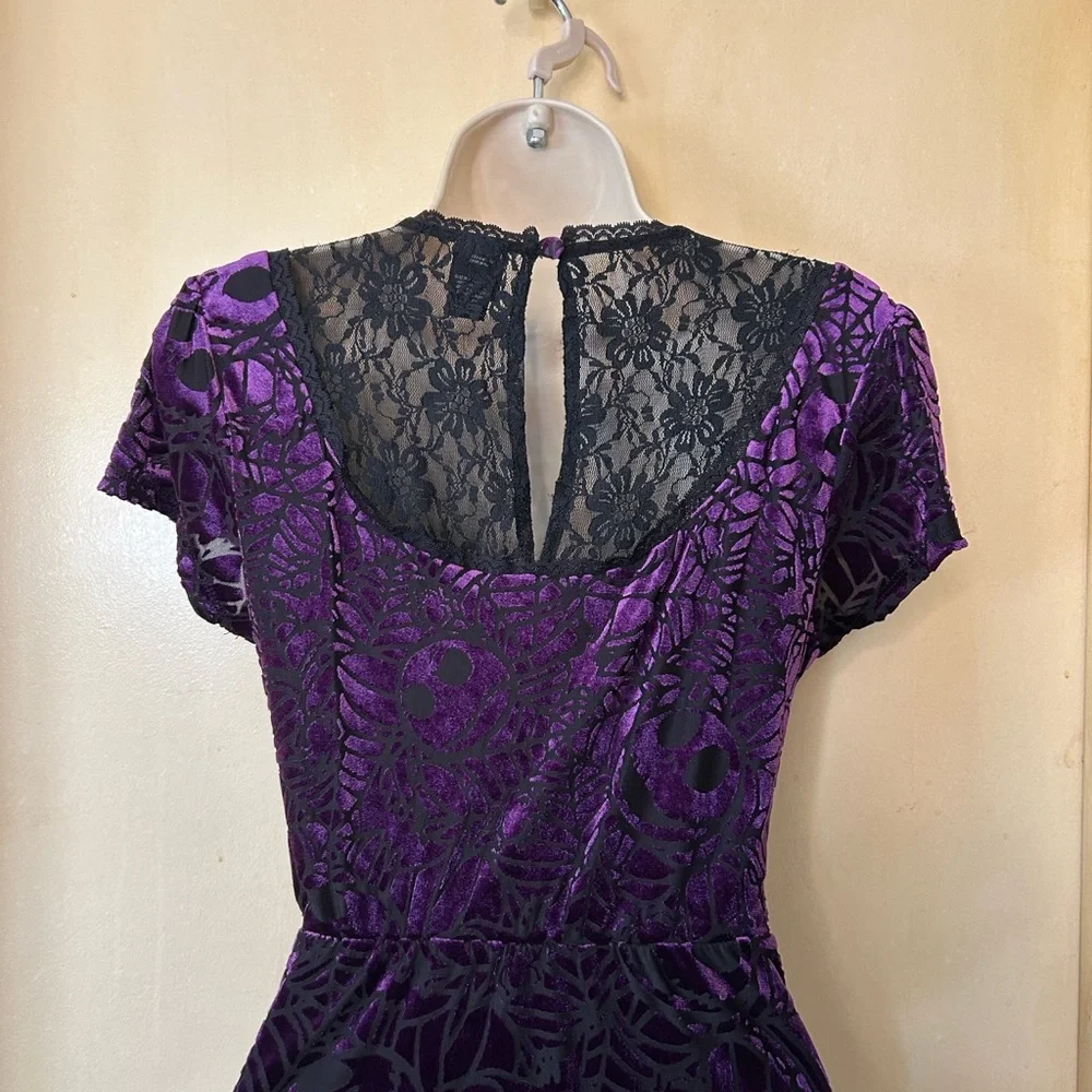 Disney Nightmare Before Christmas Purple Velvet Dress with Black Lace Detail M - Picture 10 of 13